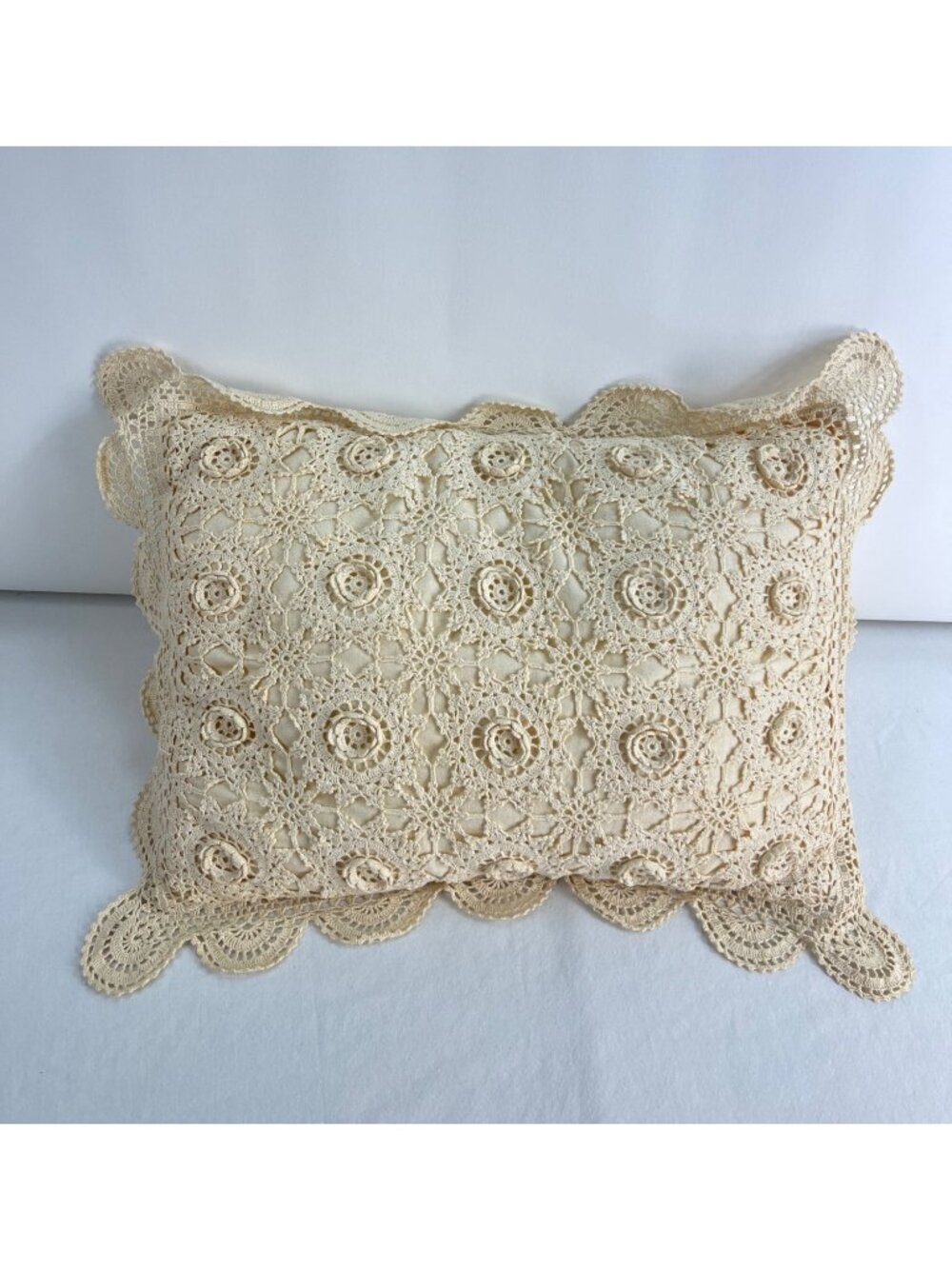 VTG Crochet Lace Cotton Pillow Cover Beige 1987 L. Kee & Co. Vintage 12x16